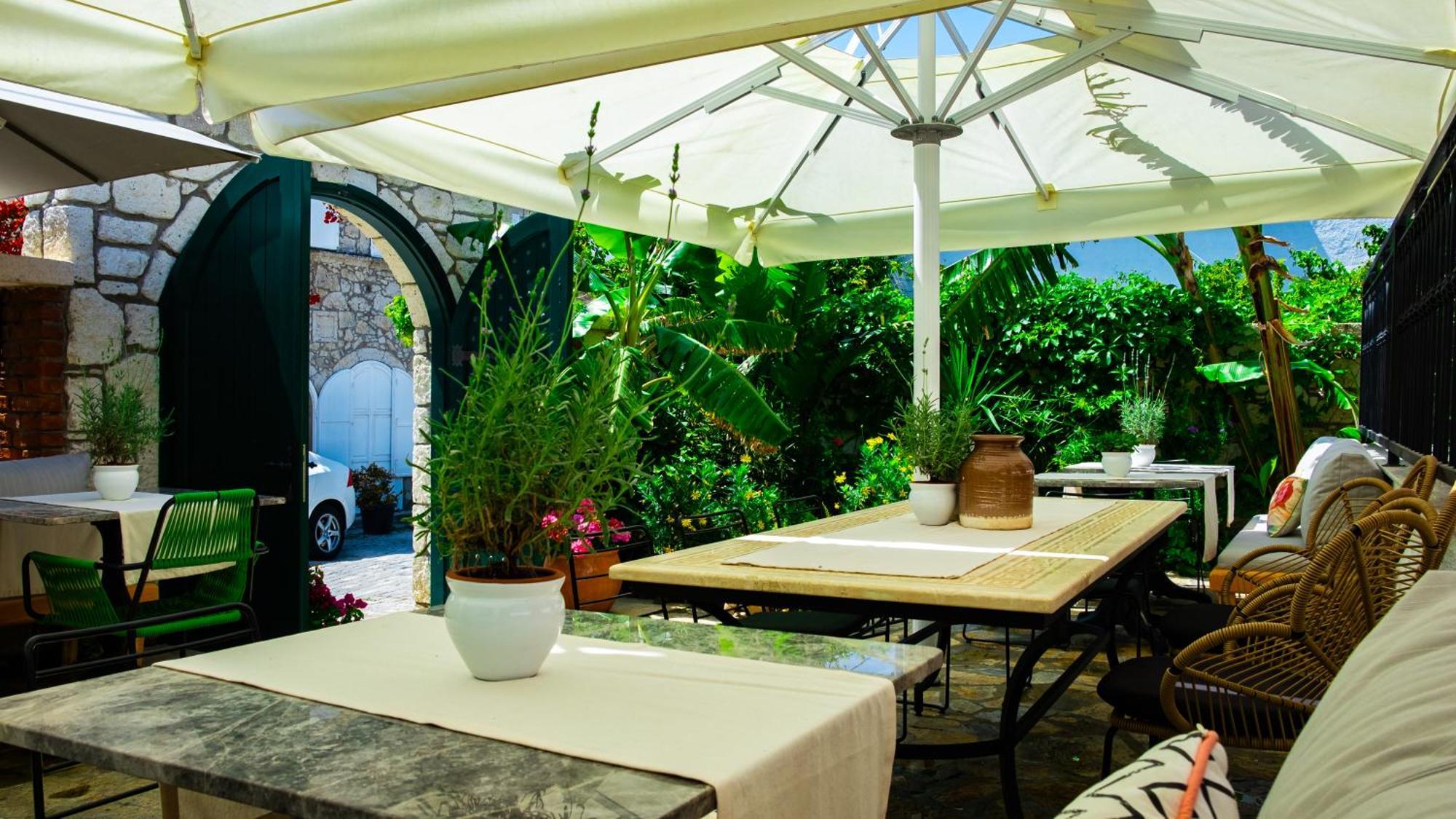 Pom Alacati Boutique Otel Кешме Экстерьер фото